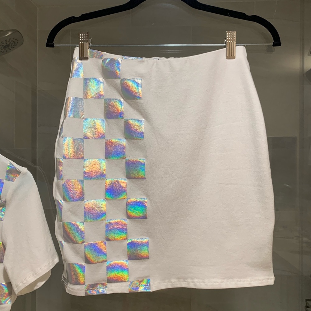 SOLD..2pc Holographic skirt set - Picture 6 of 7